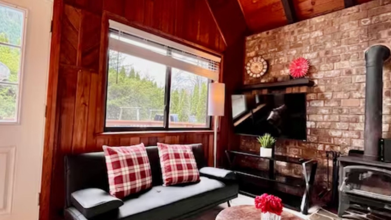 Photo of Livingroom in North Bend