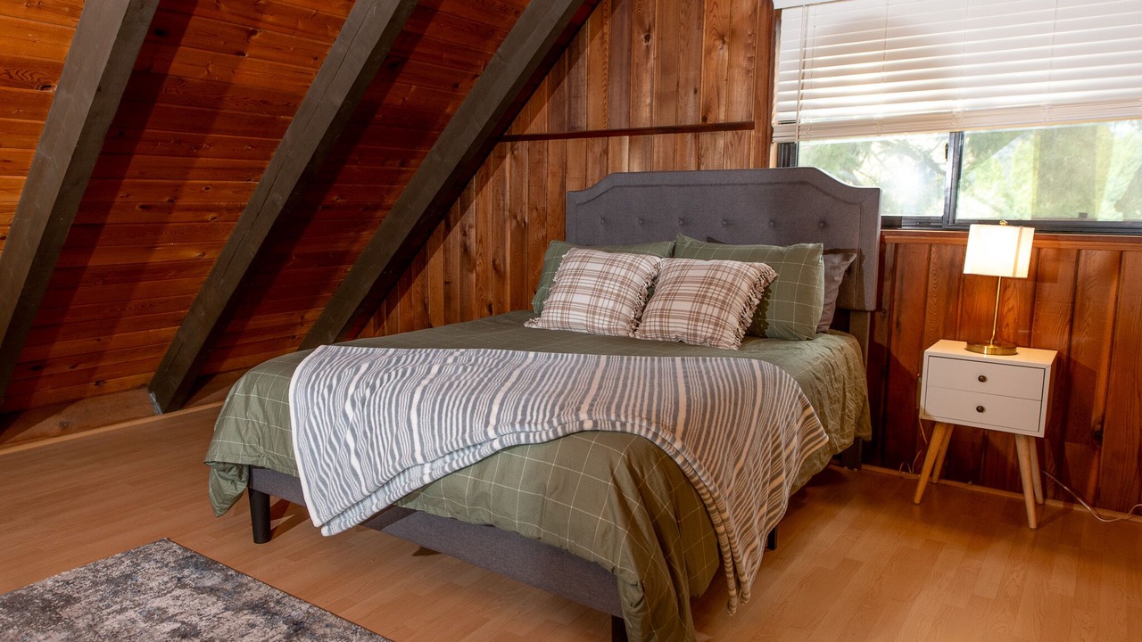 Photo of Bedroom in North Bend