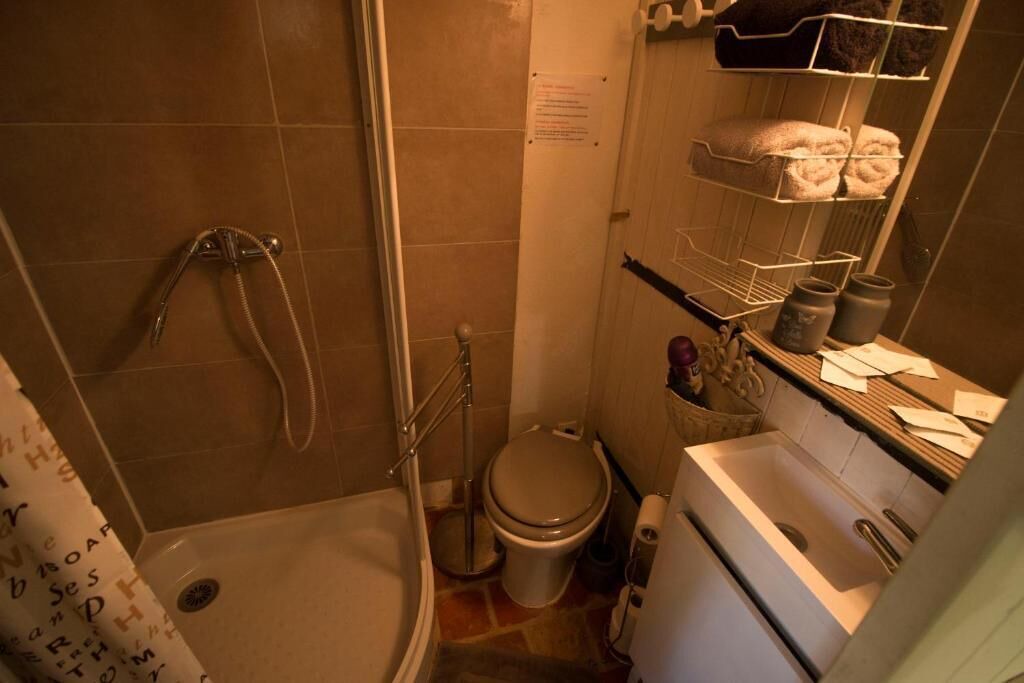 Photo of Bathroom in Vimoutiers