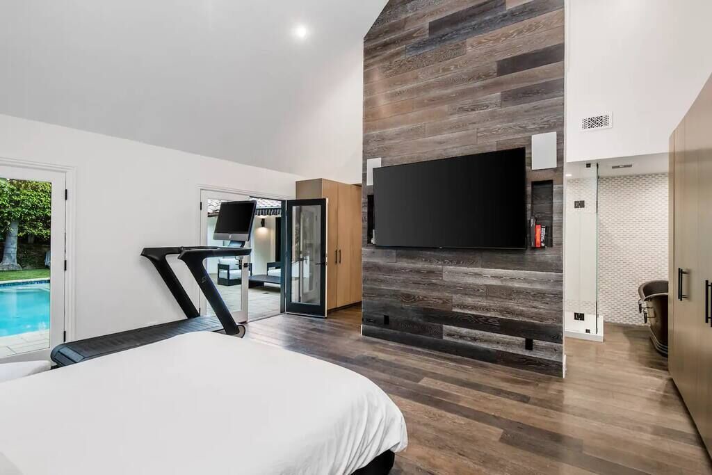 Photo of Bedroom in Beverly Hills