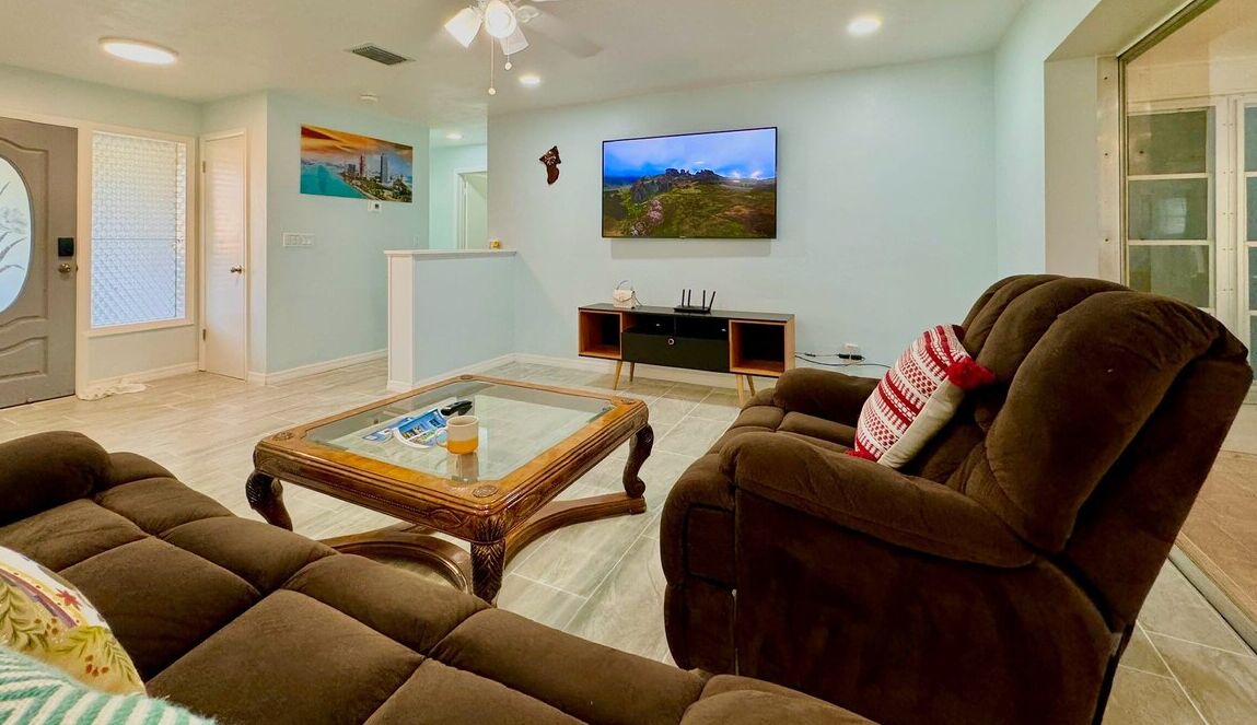 Photo of Livingroom in Eight Lakes