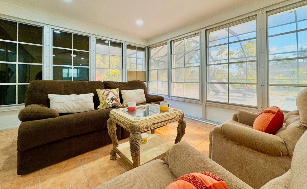 Photo of Livingroom in Eight Lakes