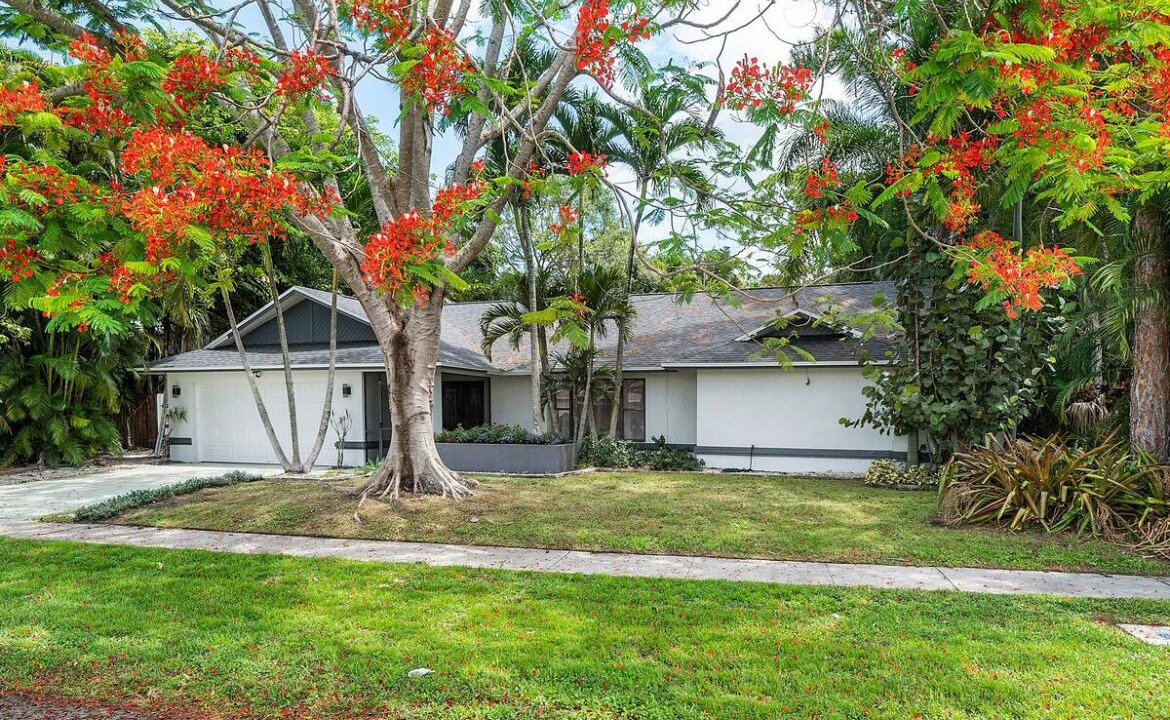 Photo of Outdoor in Greenview Shores