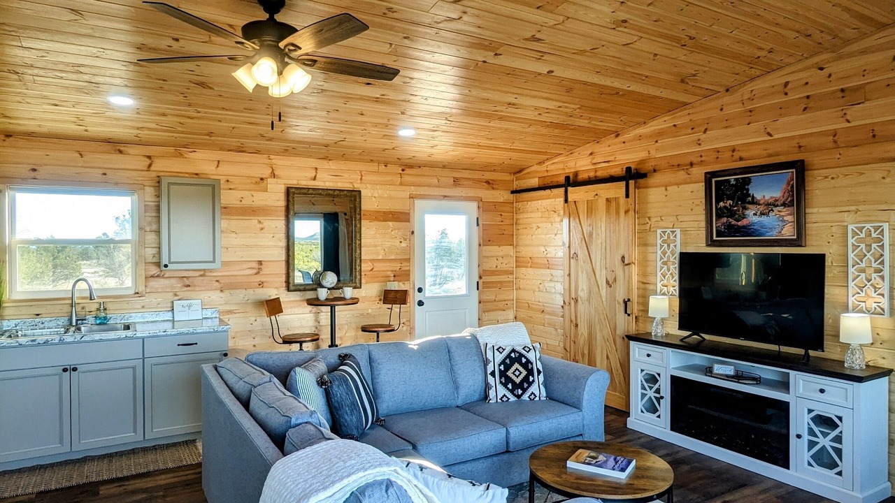 Photo of Livingroom in Robert Lee