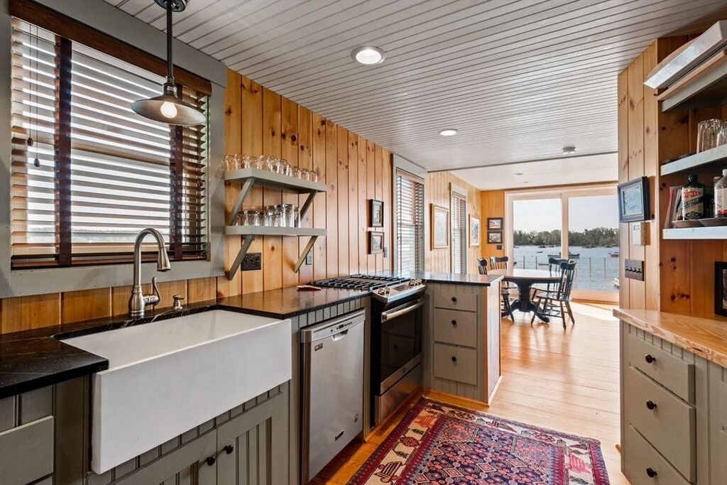 Photo of Bedroom in Friendship