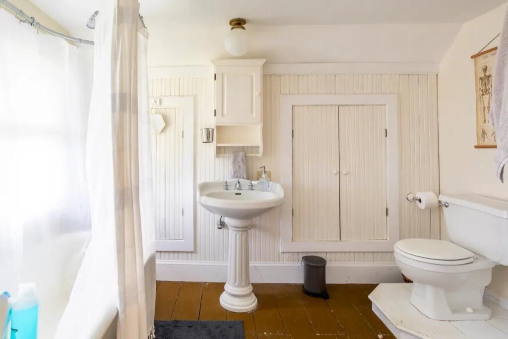Photo of Bathroom in West Cornwall