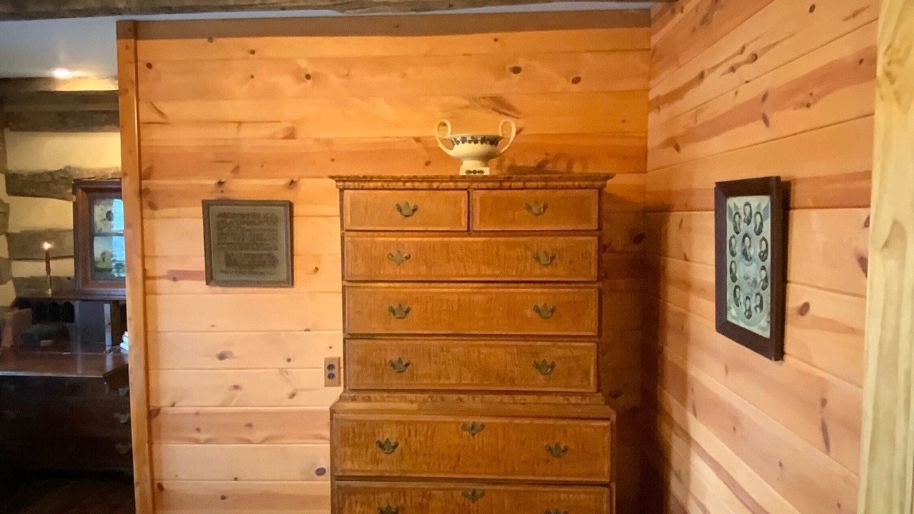 Photo of Bedroom in East Fultonham