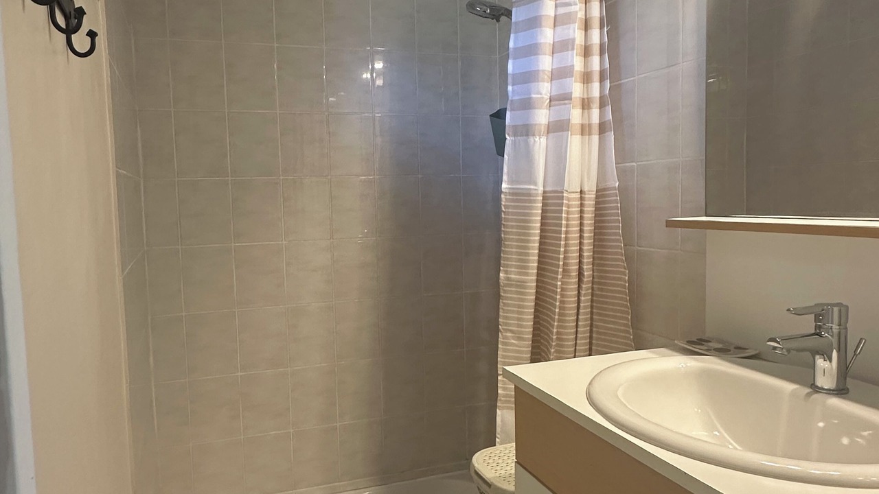 Photo of Bathroom in Sotteville-sur-Mer