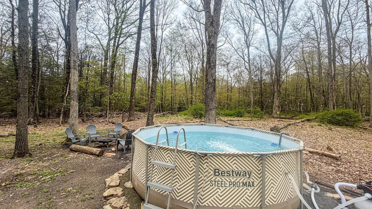 Photo of Outdoor in Reeders