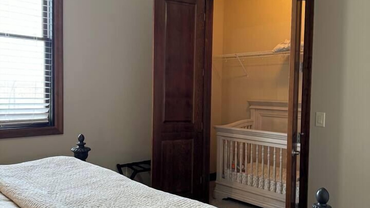 Photo of Bedroom in Sunrise Beach