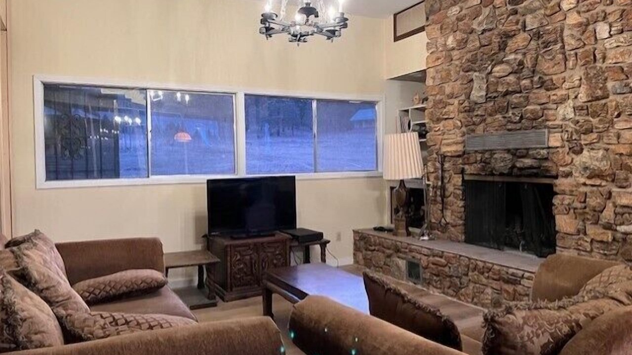 Photo of Livingroom in Greer