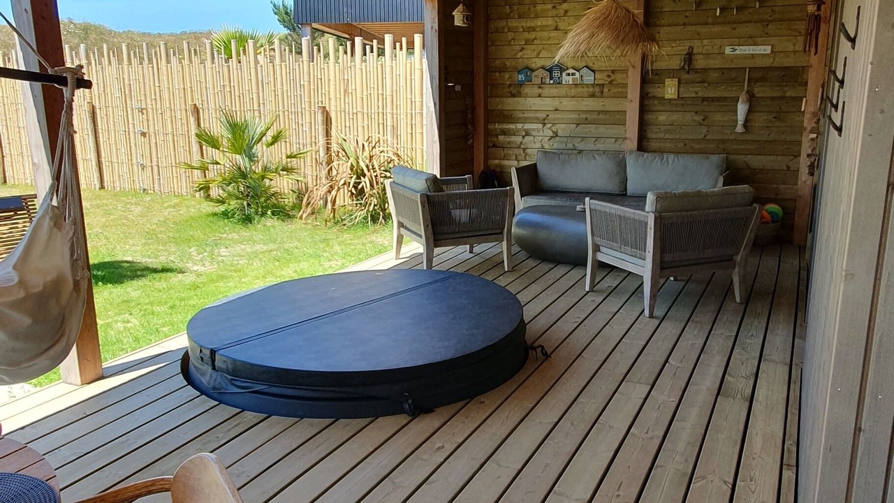 Photo of Patio Balcony in Saint-Germain-sur-Ay