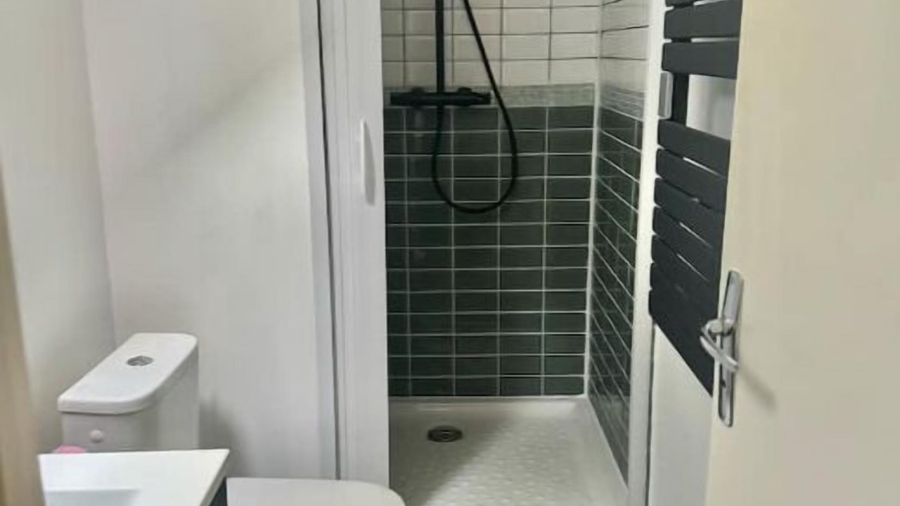Photo of Bathroom in Le Chesnay