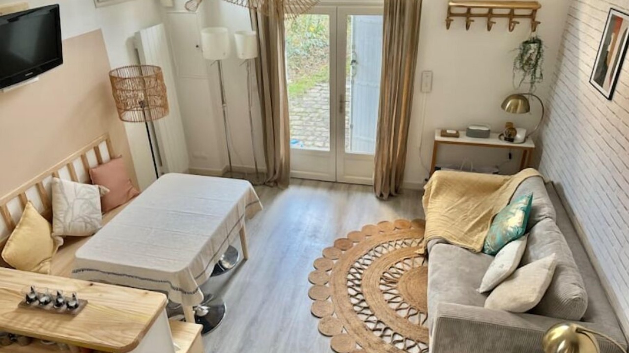 Photo of Livingroom in Le Chesnay