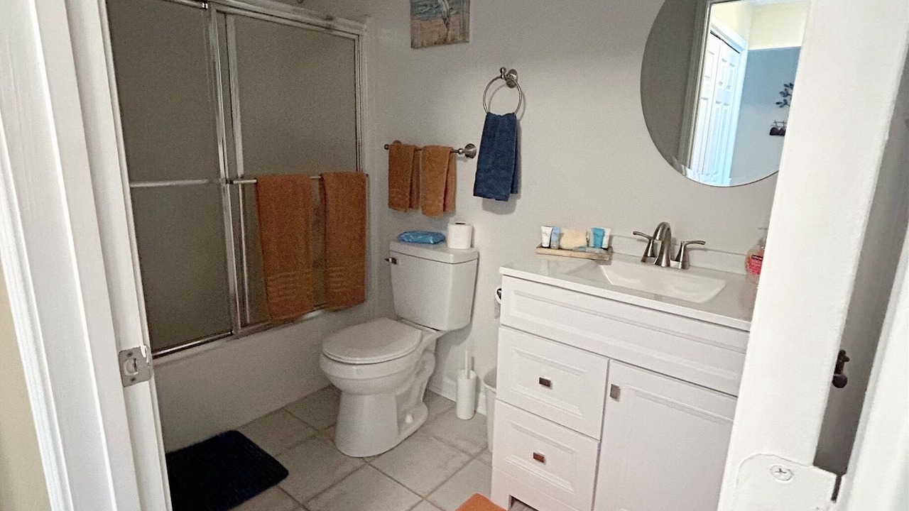 Photo of Bathroom in Red Hill