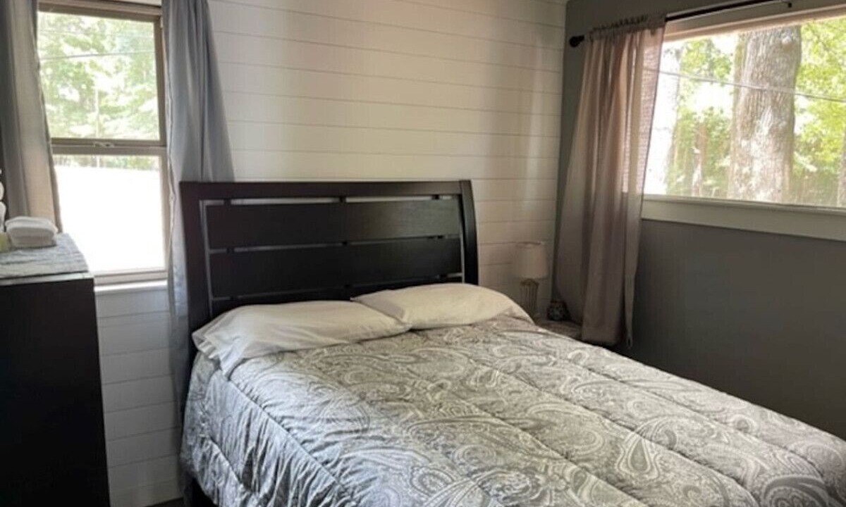 Photo of Bedroom in LaGrange