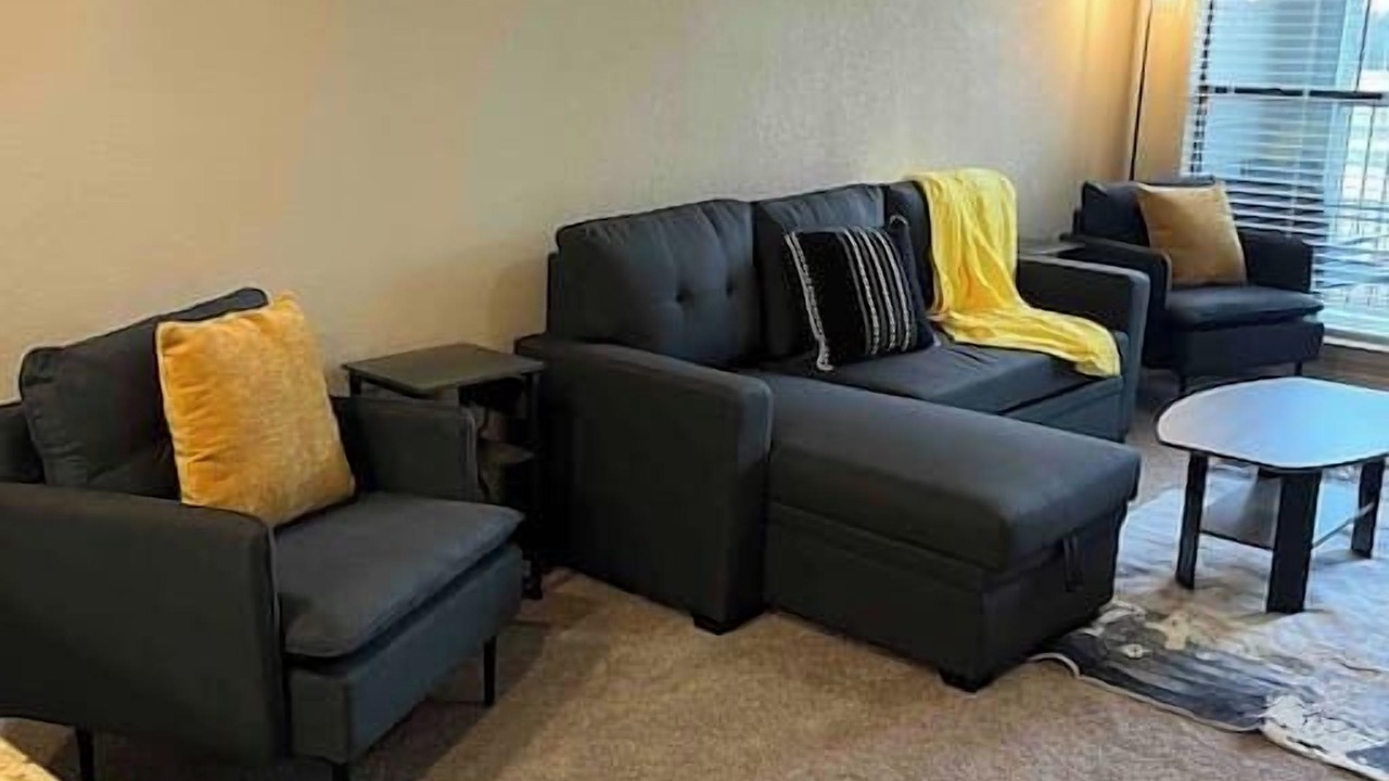 Photo of Livingroom in Hill Country Galleria