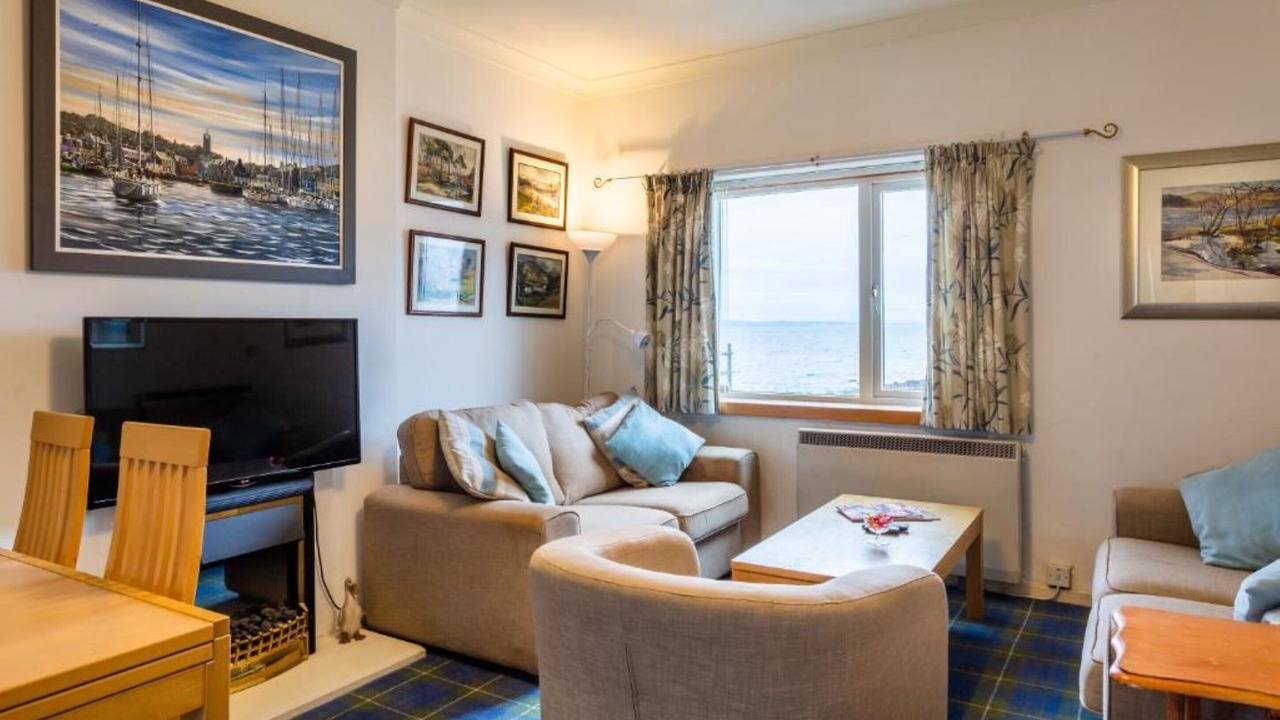 Photo of Livingroom in Brodick