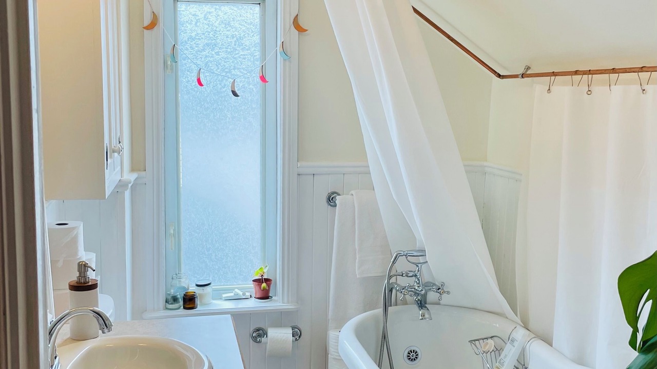 Photo of Bathroom in Cobourg