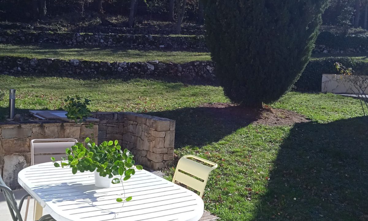 Photo of Outdoor in Evenos