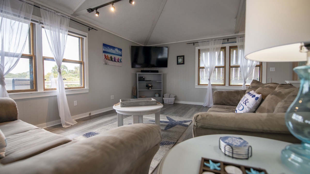 Photo of Livingroom in Waves