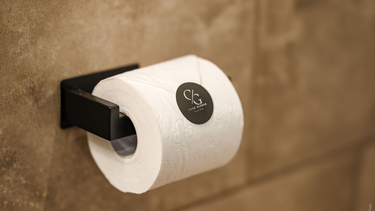 Photo of Bathroom in Castelnau-de-Montmiral