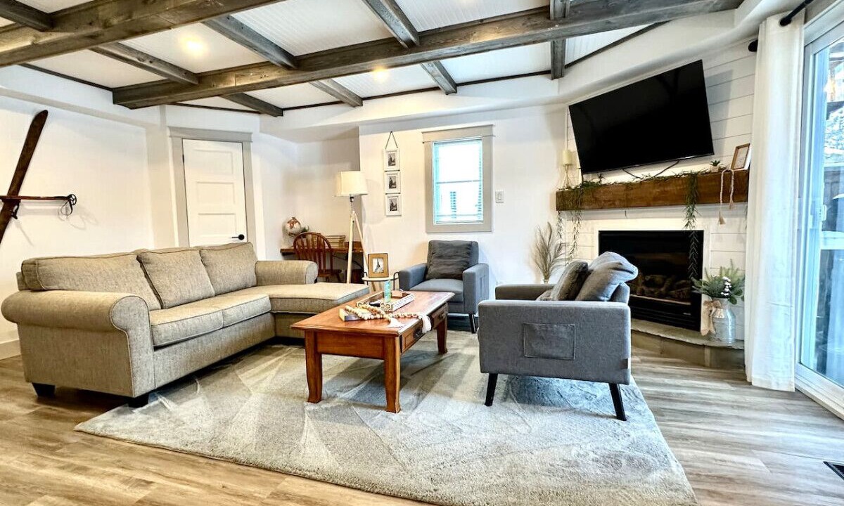 Photo of Livingroom in Collingwood