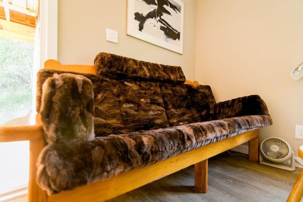 Photo of Livingroom in Scugog