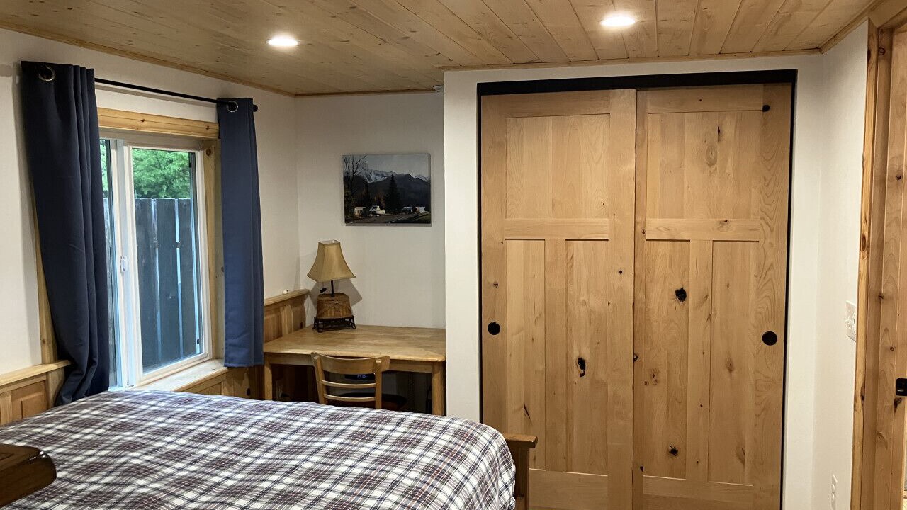 Photo of Bedroom in Seward