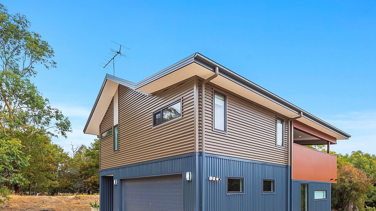 Photo of Outdoor in Goldie