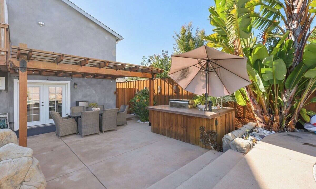 Photo of Outdoor in Paradise Hills