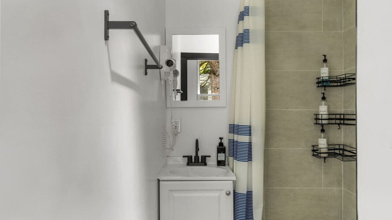Photo of Bathroom in Penn-Knox