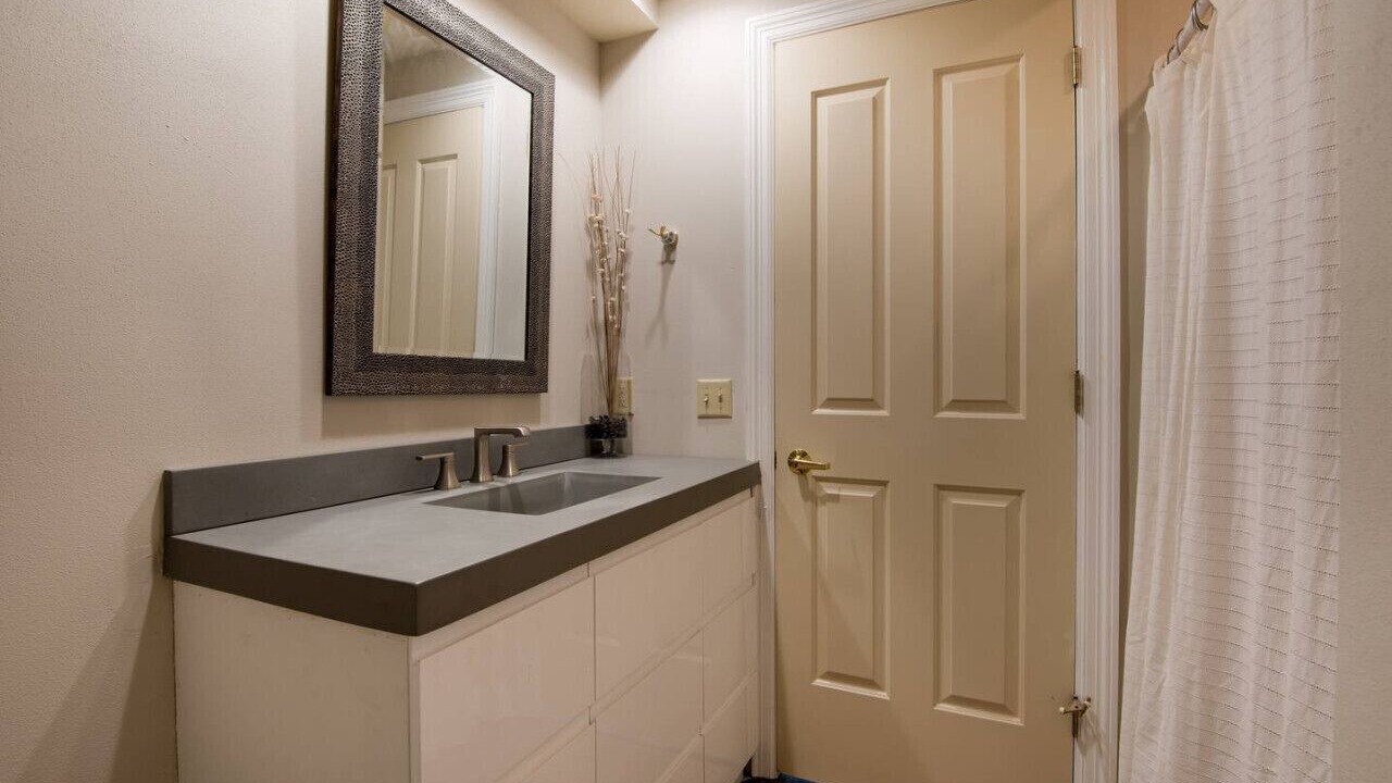 Photo of Bathroom in Zenda
