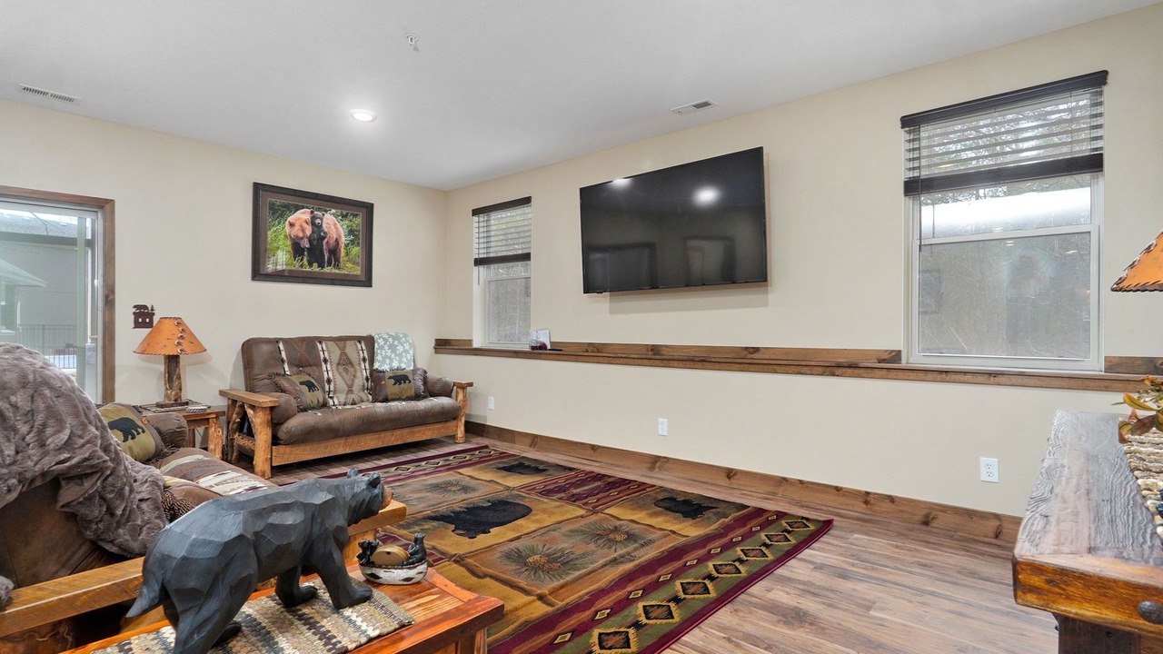 Photo of Livingroom in Hollister