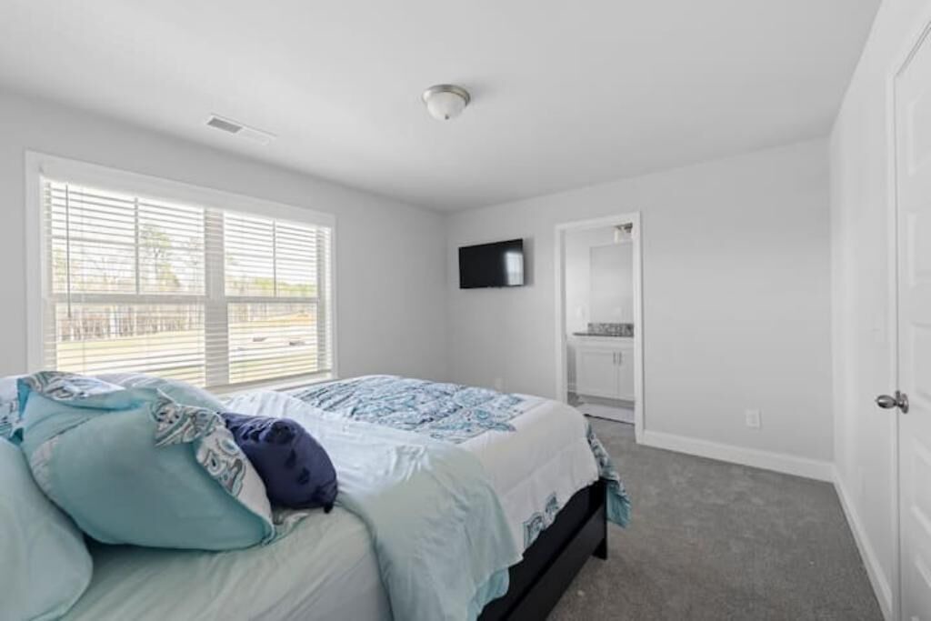 Photo of Bedroom in Lawrenceville