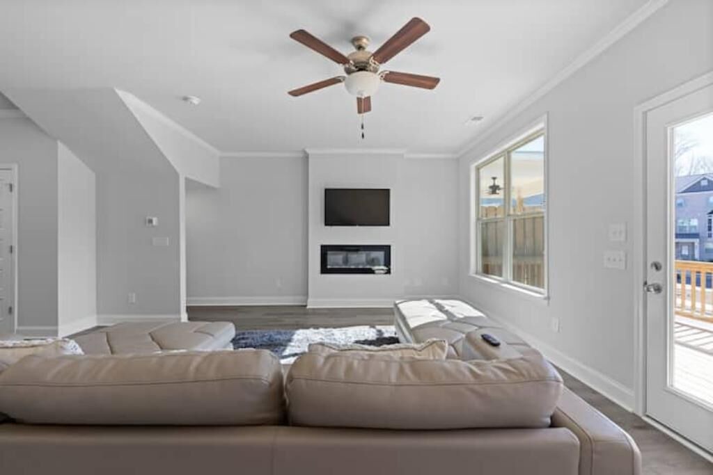 Photo of Livingroom in Lawrenceville