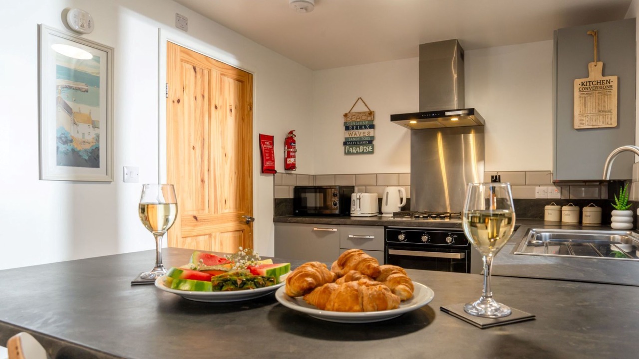 Photo of Bedroom in Helford Passage