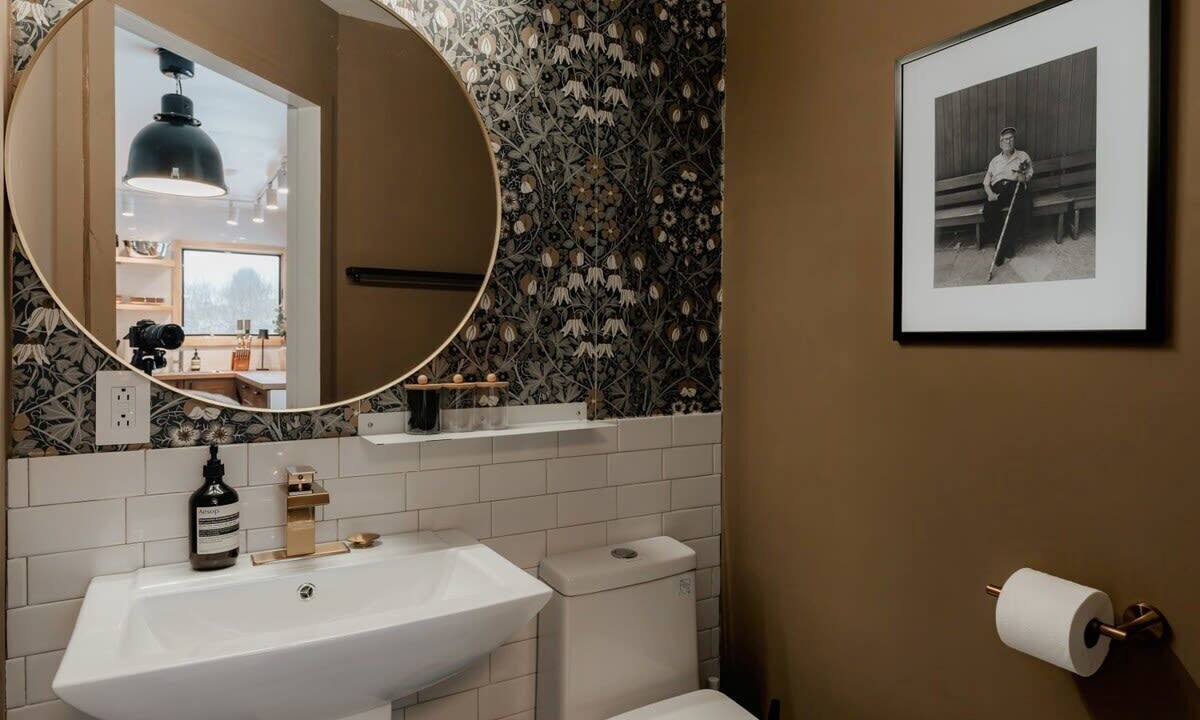 Photo of Bathroom in Town of Delaware