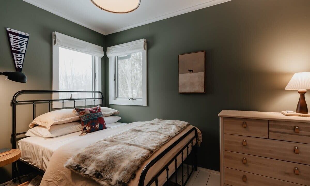 Photo of Bedroom in Town of Delaware