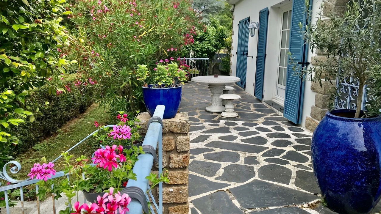 Photo of Patio Balcony in Saint-Marc-sur-Mer