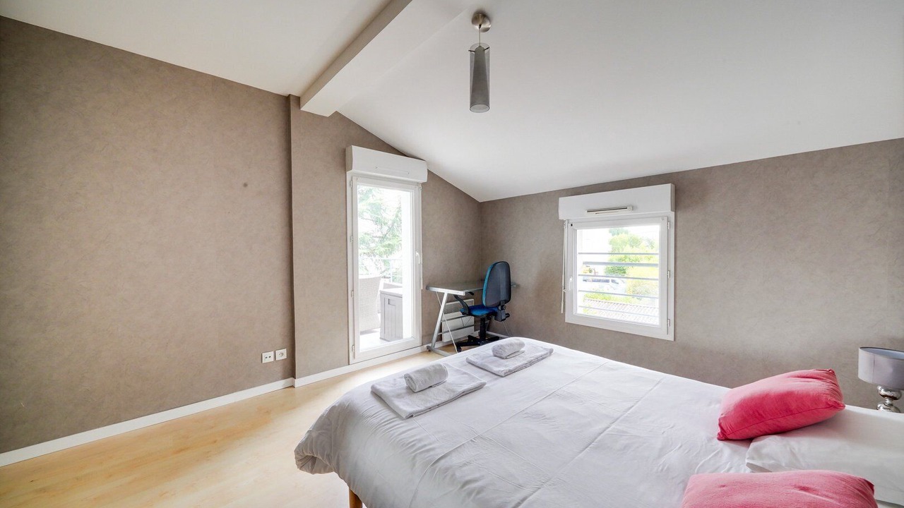 Photo of Bedroom in Merignac