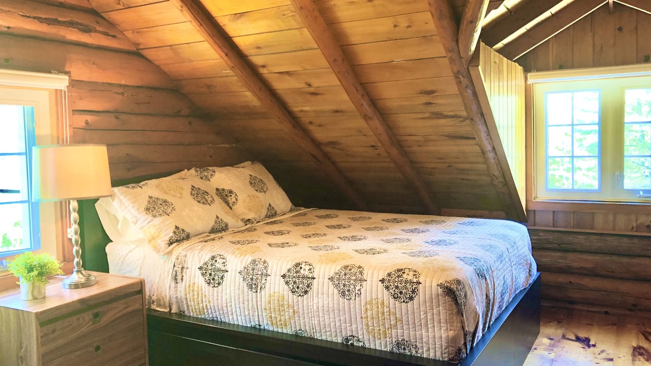Photo of Bedroom in Parry Sound