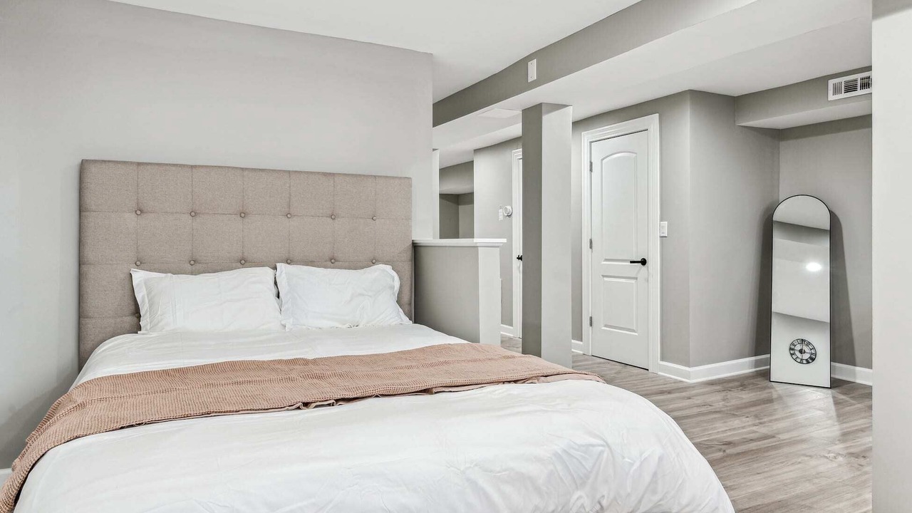 Photo of Bedroom in Lincoln Park