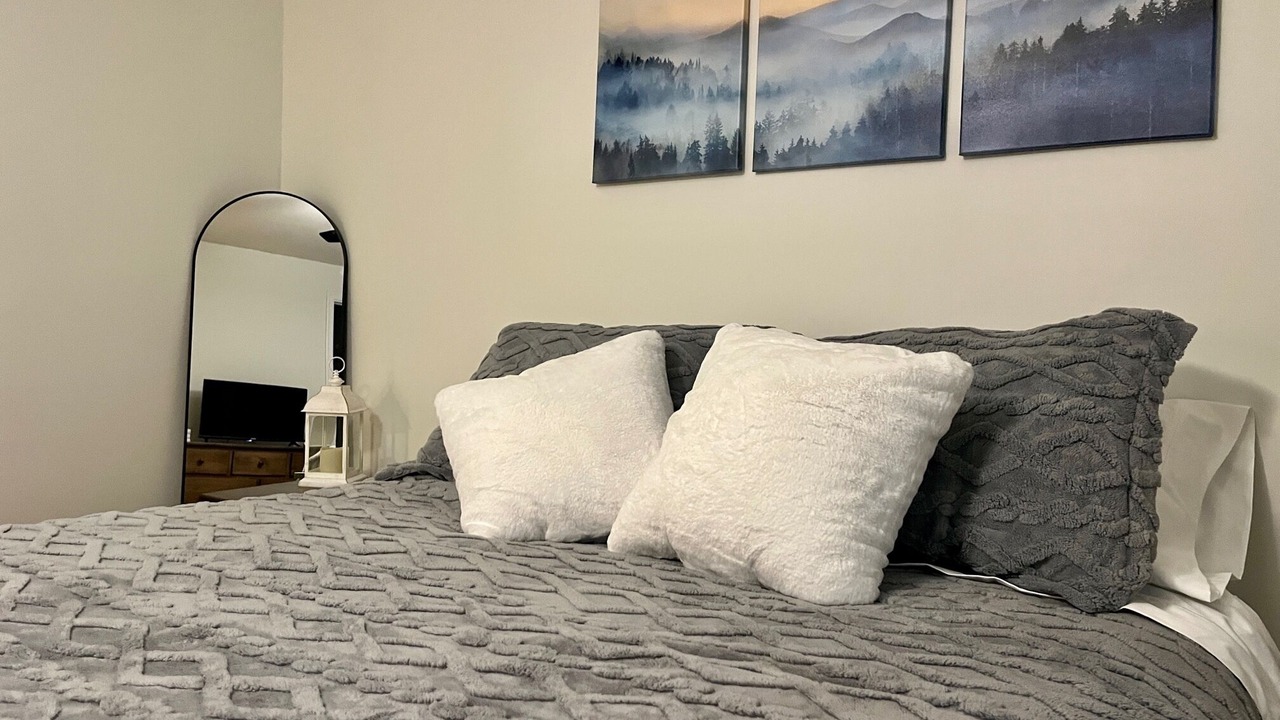 Photo of Bedroom in Royalton