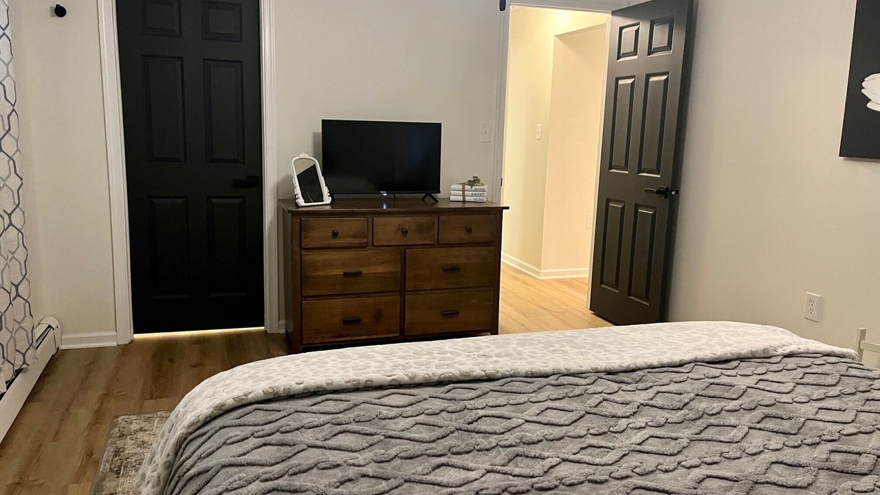 Photo of Bedroom in Royalton