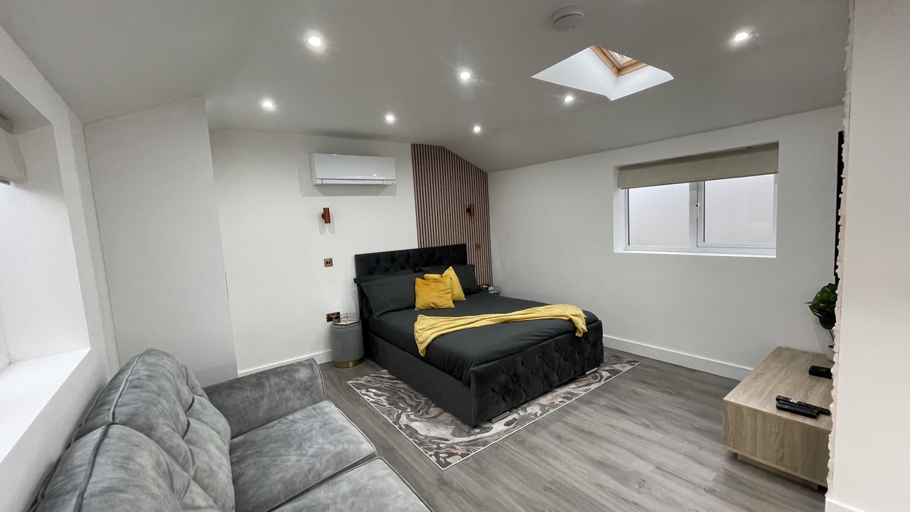 Photo of Others in Hamworthy