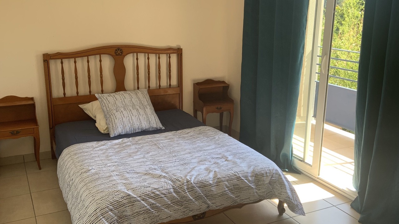 Photo of Bedroom in Roussillon-en-Isere