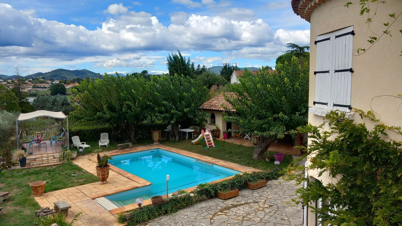 Photo of Outdoor in Ales