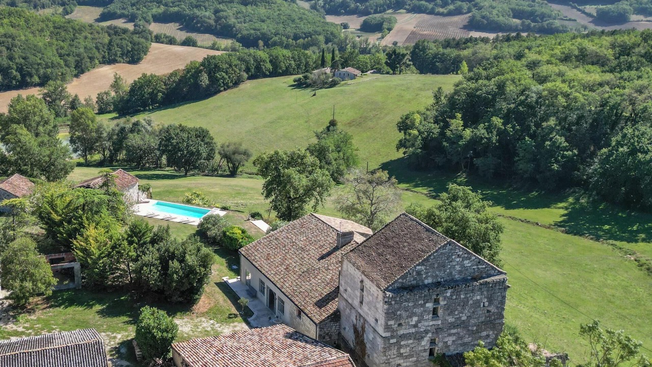 Photo of Outdoor in Saint-Martin-de-Beauville