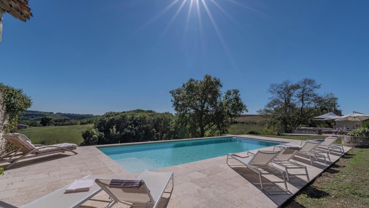 Photo of Outdoor in Saint-Martin-de-Beauville
